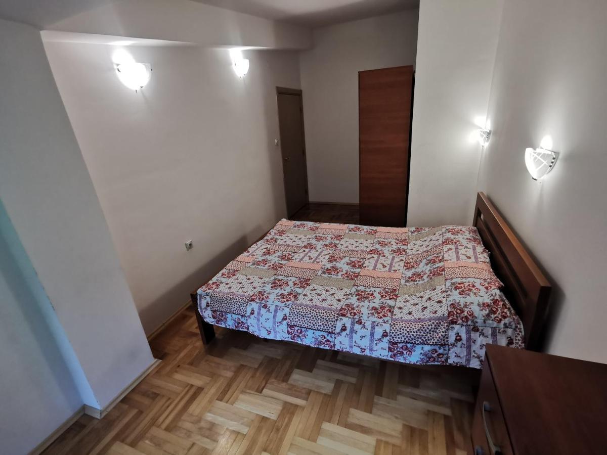 Zagrebska Flat Apartment Skopje Exterior photo