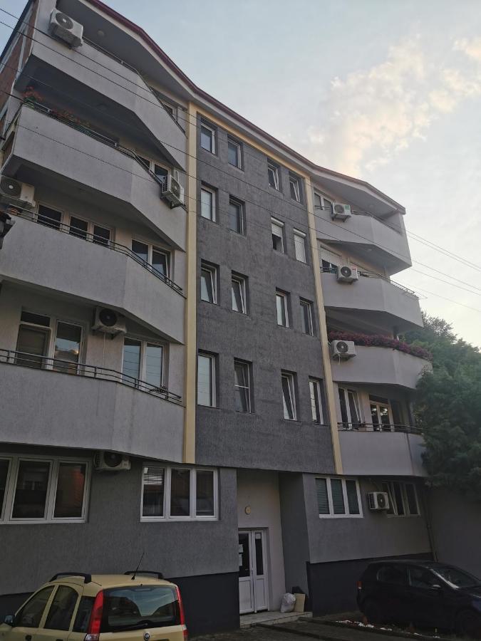 Zagrebska Flat Apartment Skopje Exterior photo